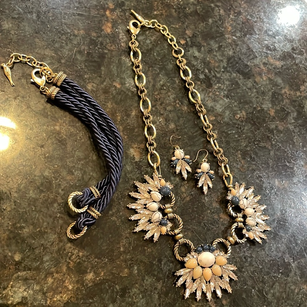 Chloe + Isabel necklace and earrings set.
